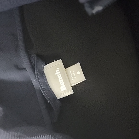 Bench Shell Jacket size Small - Picture 4 of 9